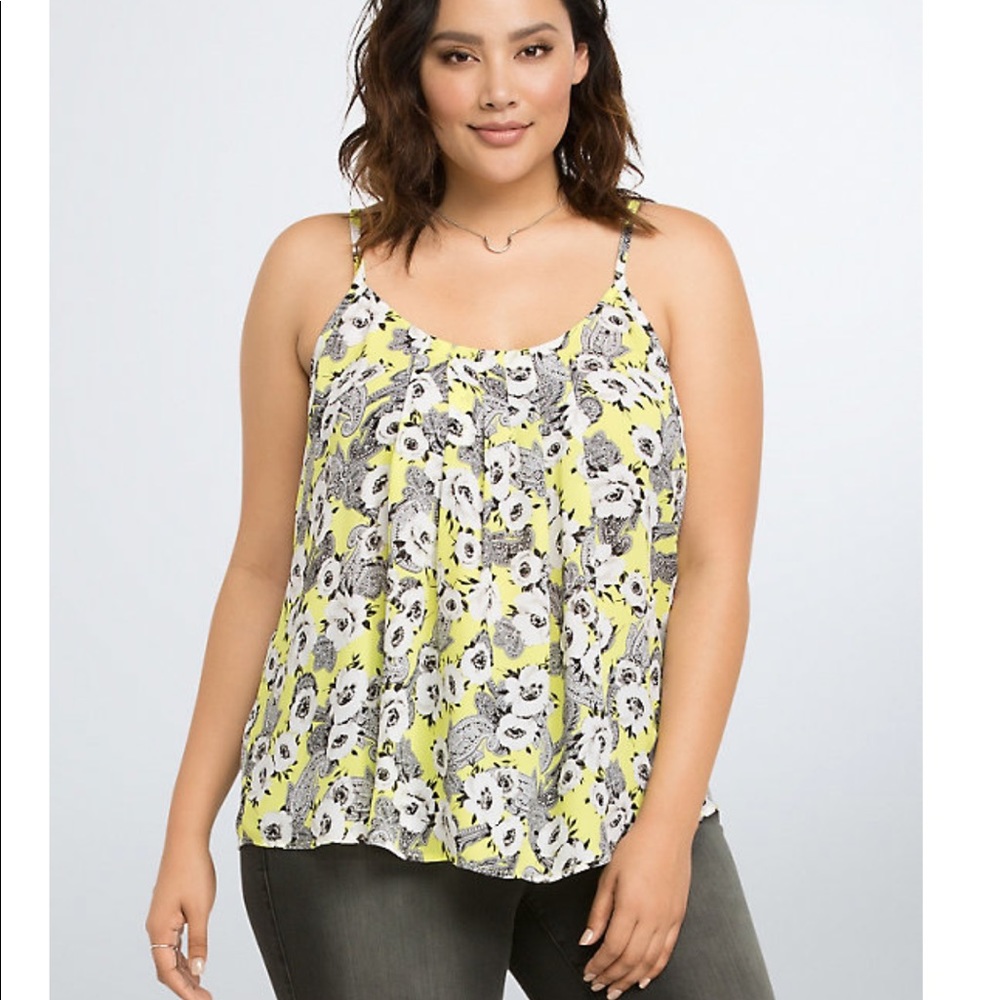 3/$30 sale✨✨✨ Torrid georgette crisscross cami